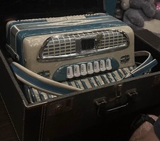 Concerto Accordian With Case