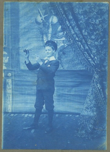 E001 photo vintage cyanotype - photo,