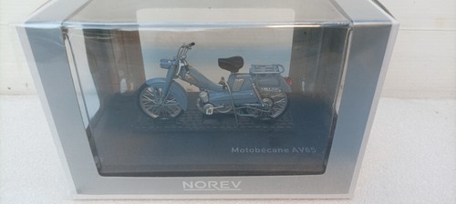 Mobylette cyclomoteur - 1/18,