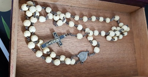 Chapelet boite forme - en,