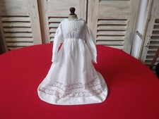 Robe ancienne de poupée. ( style pour poupée Jumeau )