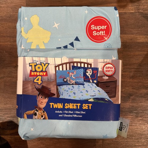 Disney pixar toy - story, 4