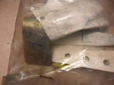 Appui de bequille de capot Peugeot 504 berline break et pick-up