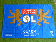 Drapeau LYON ol OLYMPIQUE LYONNAIS signé ALEXANDRE LACAZETTE ultras foot