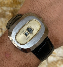 Montre Amida vintage des