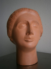 Tête de femme Terre cuite