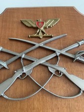 🔴 Crest Militaire Bouclier