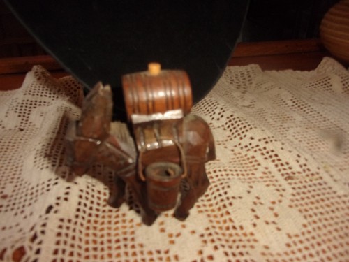 Figurine ane bois - figurine,
