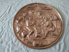 Cadre, Déco en cuivre de 28cm de diamètre  " Scène de vie en relief "