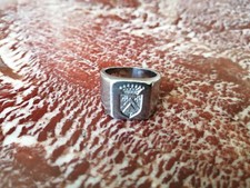 Ancienne Chevalière Platine Armoriée Marquis. Platinum Bees Heraldry Men's Ring.