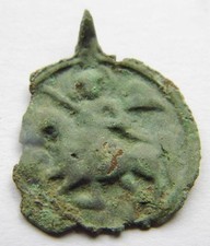 Pendentif médaille
