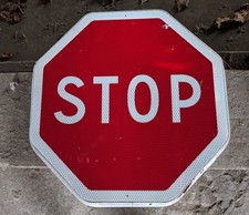 panneau de circulation STOP en alu voir photo. 47 cm Frais de port et d'emballag