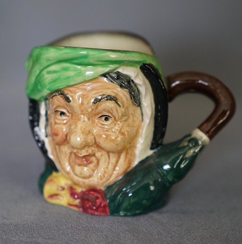 Vintage royal doulton - royal, england