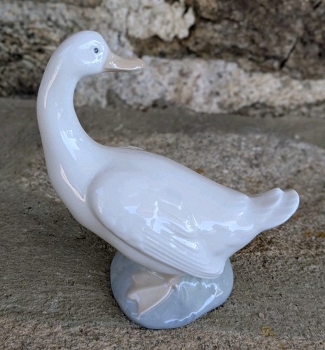Figurine cygne porcelaine