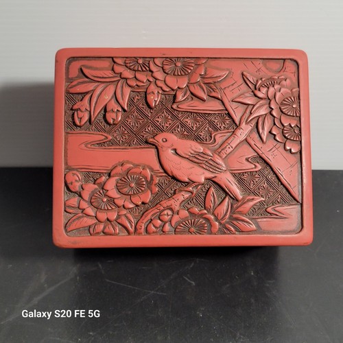 Boite ancienne sculpture bois - boite,