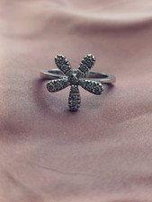 Bague fleur en or blanc 18k