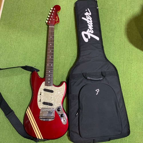 Guitare électrique vibrato - !,