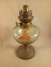 Ancienne lampe à petrole en verre et laiton, lampe rétro du XXe siècle
