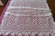 Elégante nappe en CROCHET de COTON au tour FESTONNé
