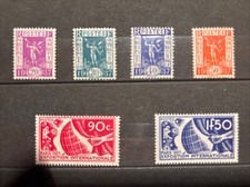Timbres France nos 322 à 327, série, neufs sans charnière, cote totale 125 euros