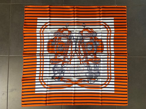 Foulard carré hermès - carré,