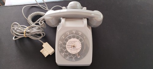 Ancien téléphone fixe - , a