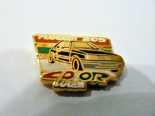 PIN' S 'VOITURE /  PEUGEOT  205  COLOR  LINE  .....   HELIUM  PARIS  /  SUPERBE