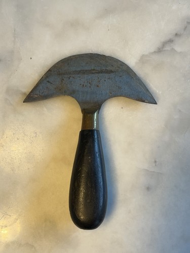 Couteau pied - couteau, À