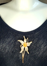 Rare broche elizabeth