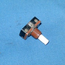 SOLEX  ou AUTRE VELO 2 Roues  INTERRUPTEUR ECLAIRAGE  VELOSOLEX F4