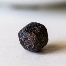 GRENAT ROUGE Pierre brute