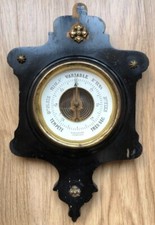 Baromètre anéroïde mural bronze et chêne 19ème siècle
