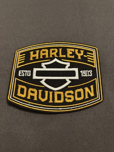 Patch écusson brodé