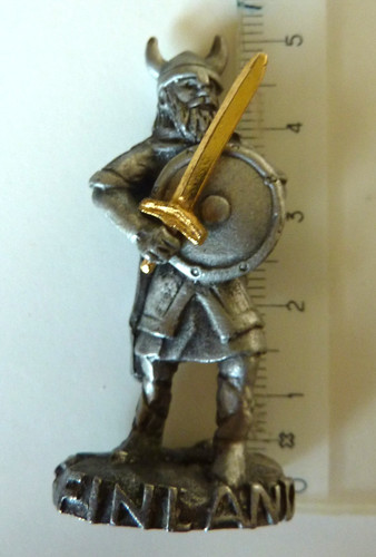 Petite figurine métal - petite, d'un