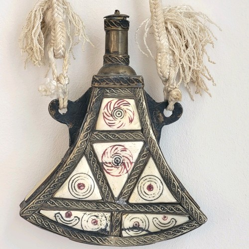 Poire poudre laiton et - à,