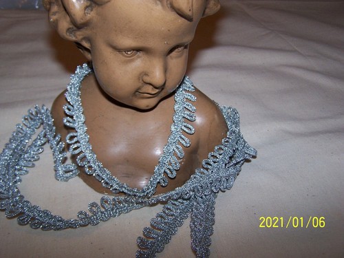 Ancien galon dentelle couleur - galon, dentelle.