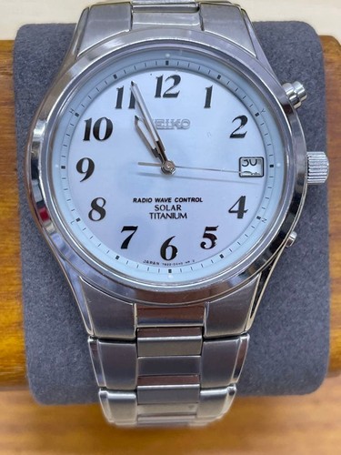 Seiko spirit titanium solar - seiko,