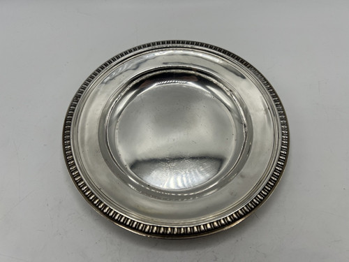 Assiette dessous de - ou,