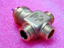 honeywell V5833A1037 ~ vanne 3 voies PN16 DN15 KVS 1.0 (L12A)