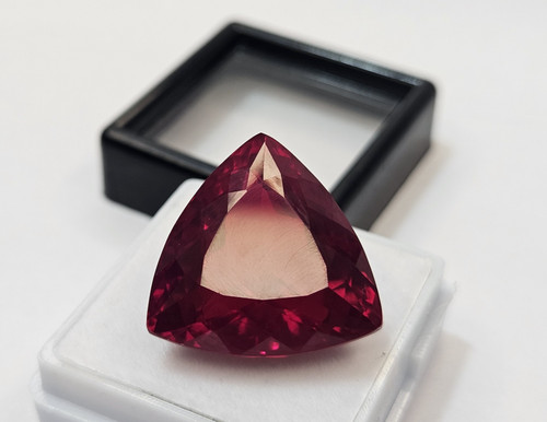 Fabulous red colour - ct,