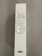 Télécommande Velux KRX100 et son adaptateur secteur