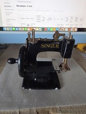 Jouet ancien Machine à Coudre
