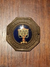 Ancienne Insigne En Laiton