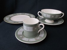 1 ASSIETTE A DESSERT1 TASSE I