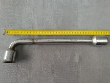 Outil Ancien Grande Clé à