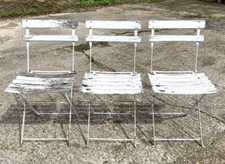 3 chaises pliante de terrasse en fer forgé et bois qui fonctionne très bien