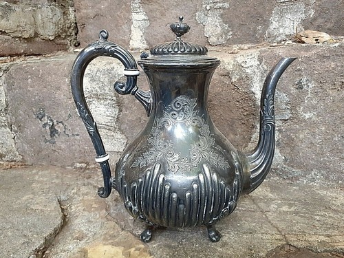 Ancienne cafetière métal - ancienne,