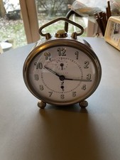 Réveil pendulette mécanique