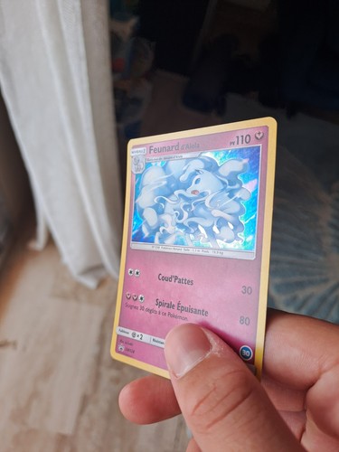 Carte pokémon feunard alola - pokémon,