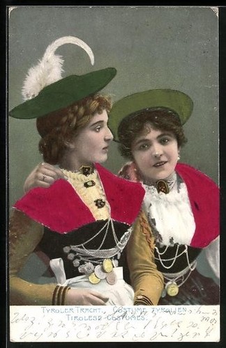 Carte postale gaufrée - , en